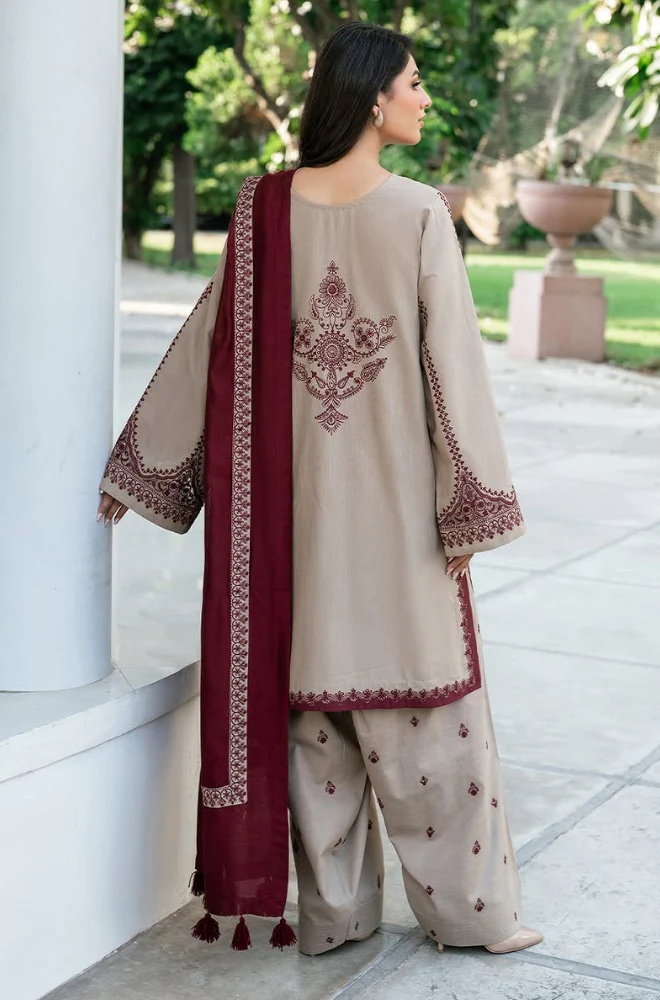 Baroque - Winter 3PC Dhanak Embroidered Suit -
