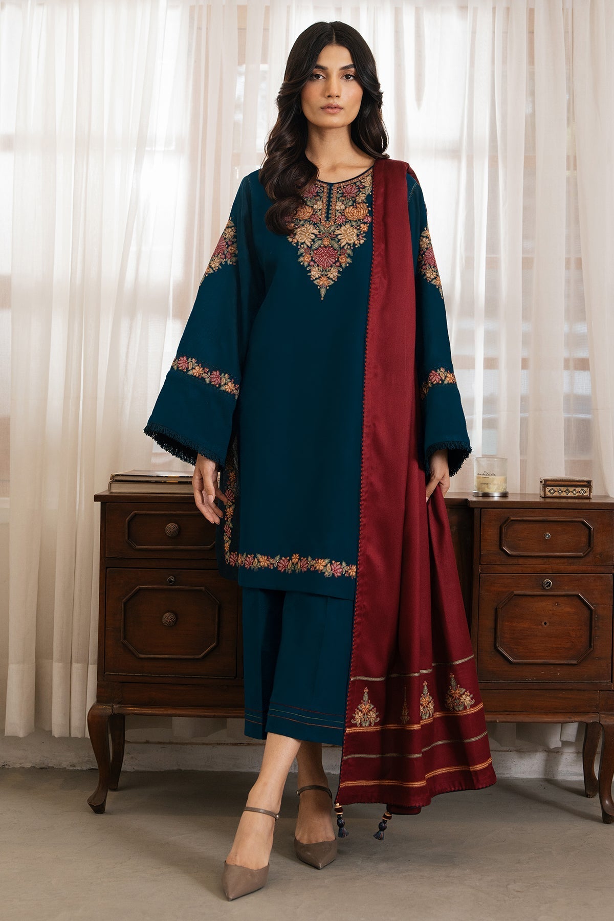 EMBROIDERED DHANAK UNSTICED 3 PIECE