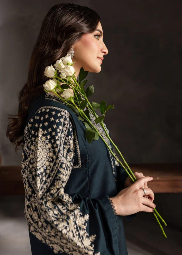 LAAM - 2 PIECE UNSTICED IN DHANAK seq emb